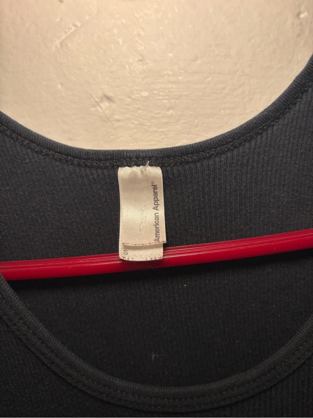 Hooters tank top